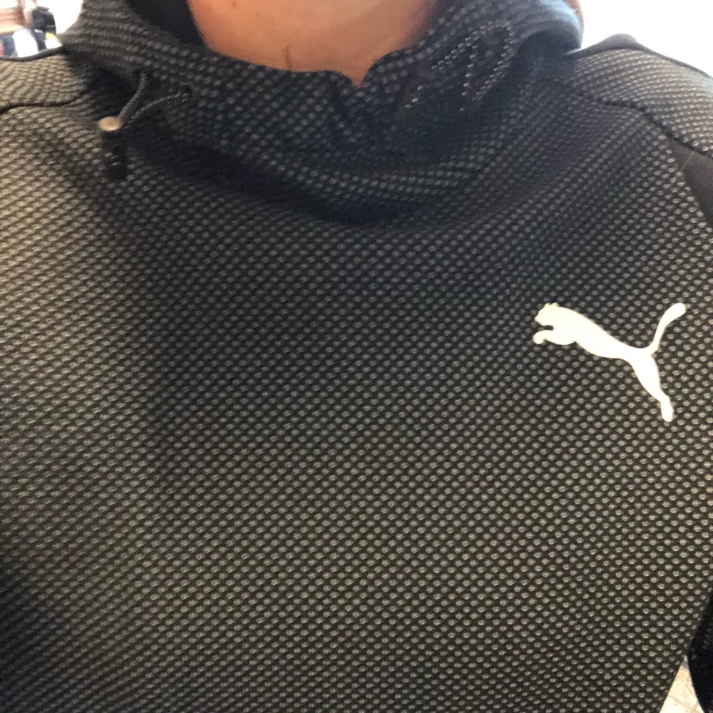 Puma Sweatshirt - Picture 4 of 4